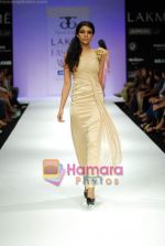 Model walks the ramp for Tory Costa Show at Lakme Winter fashion week day 4 on 20th Sept 2010 (23).JPG